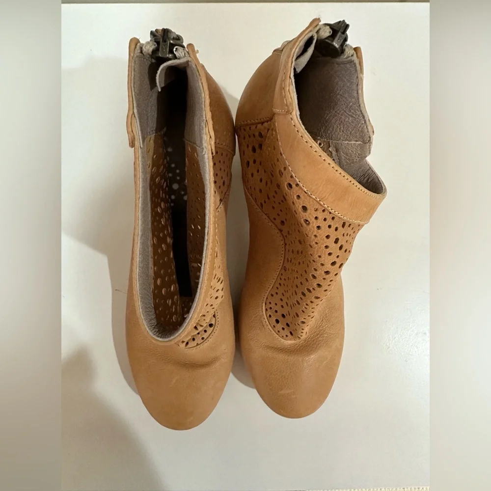 ANTHROPOLOGIE Latitude Femme “Sahara” Italian Leather Boots Women’s EU 37 US 6.5